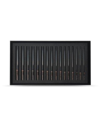 Pinch sticks 16-piece set by Olena Oezman